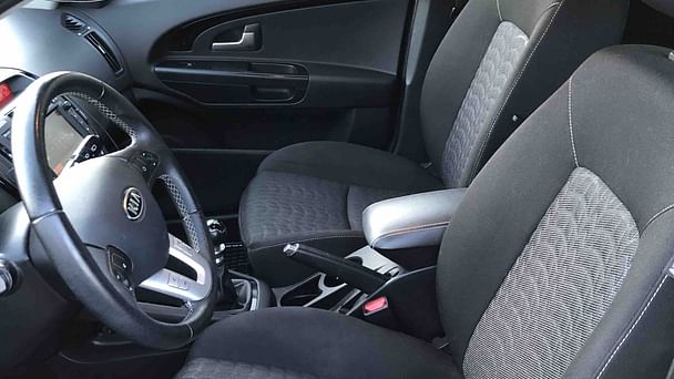 Kia Cee'd med Skistativ
