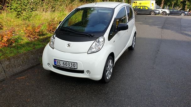 Peugeot iOn med Vinterdekk