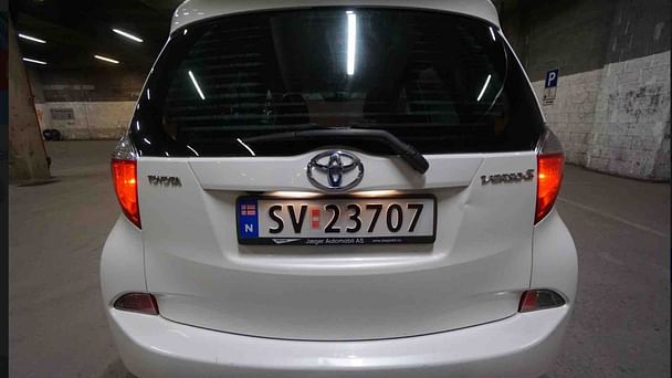 Toyota Verso-S med Lydinngang