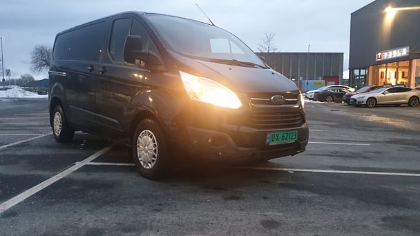 Ford Transit Custom Varebil med Vinterdekk