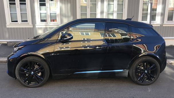 BMW i3 med Lydinngang