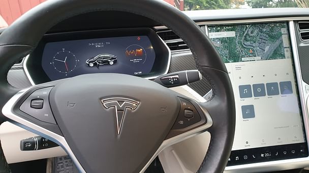 Tesla Model S 75D med Cruisekontroll