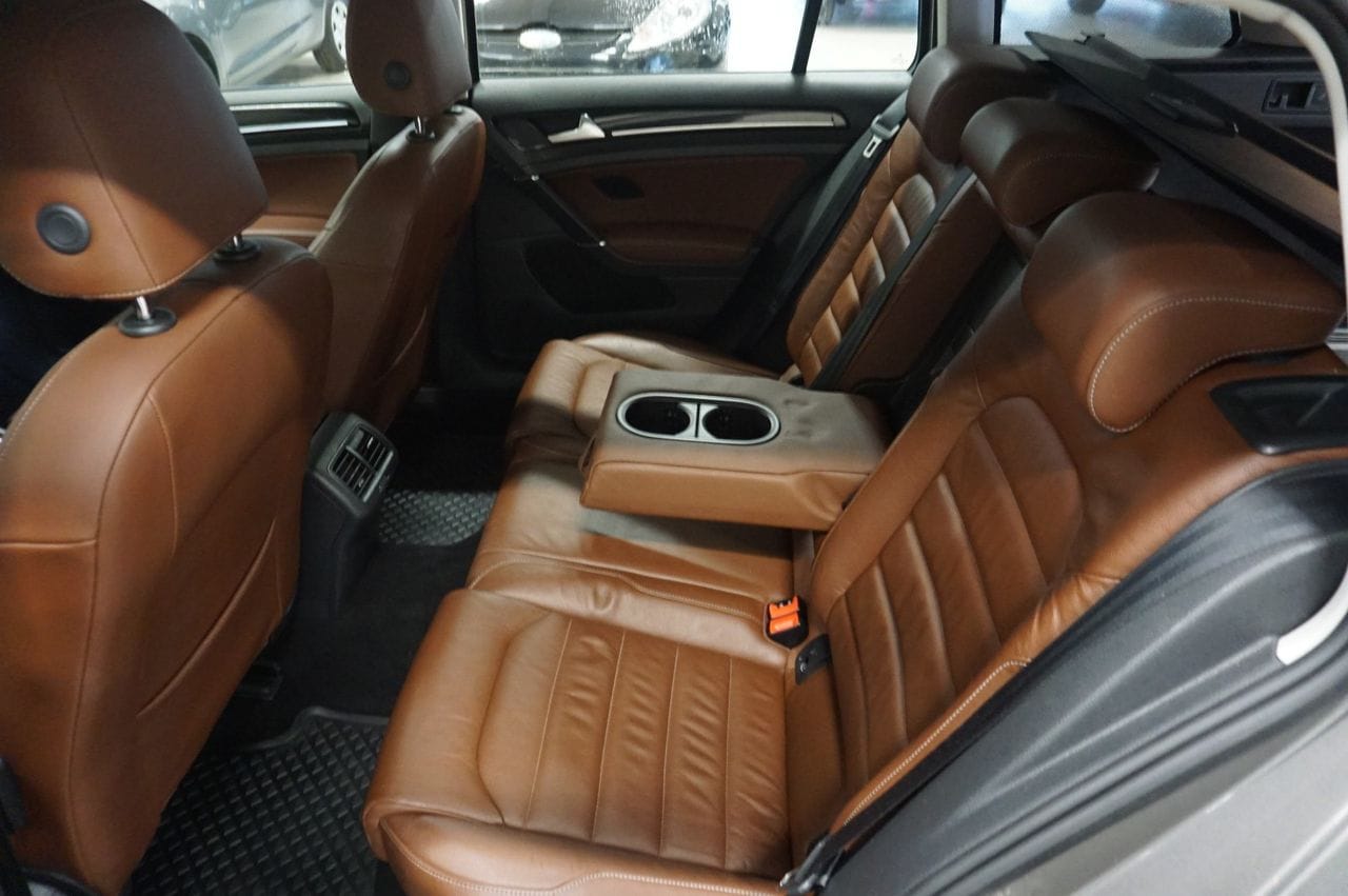 Volkswagen Golf Kombi Highline 2.0 tdi 4motion