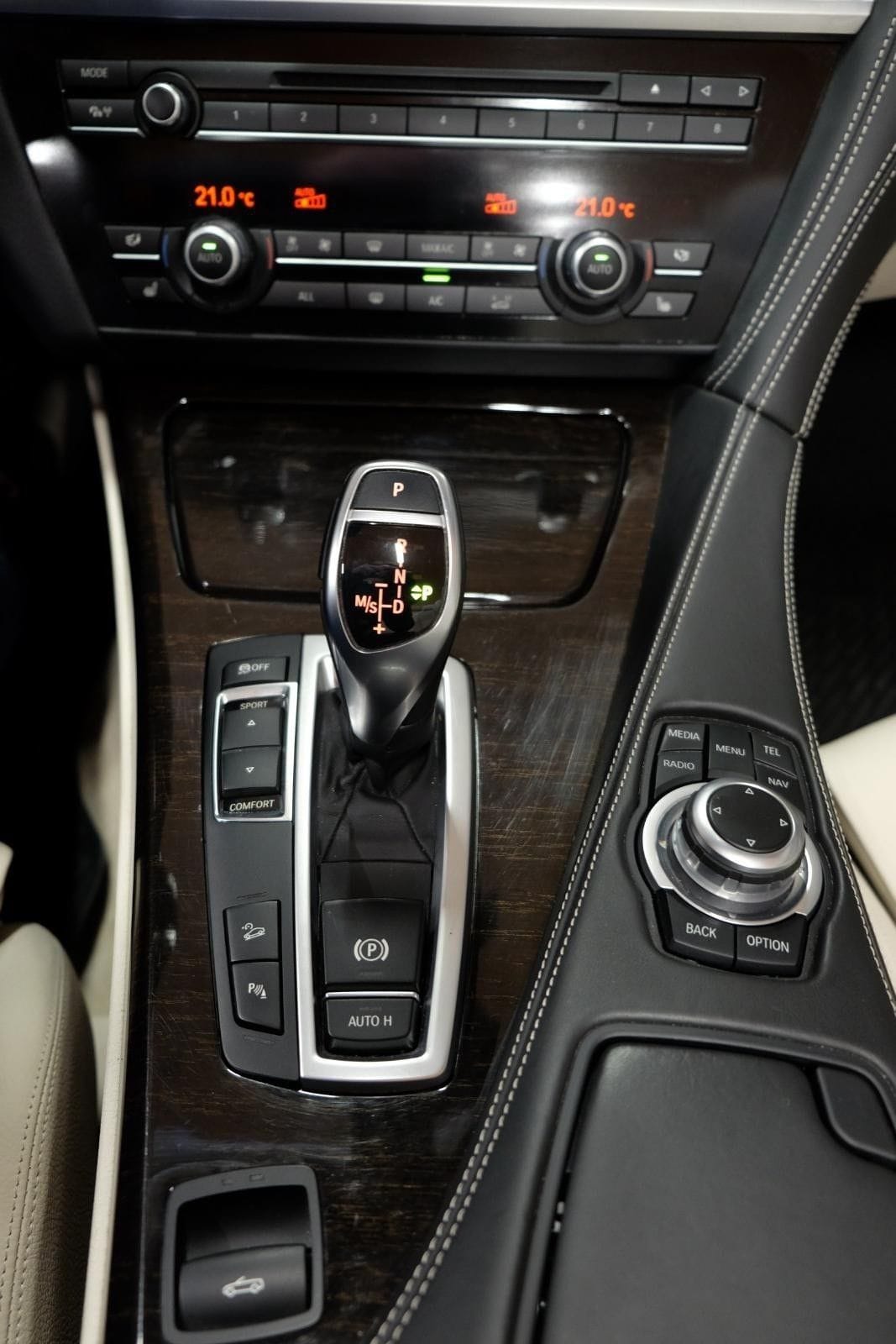 BMW 6-Serie 640d xDrive Cabriolet 3.0 Diesel  X Drive med Bluetooth audio