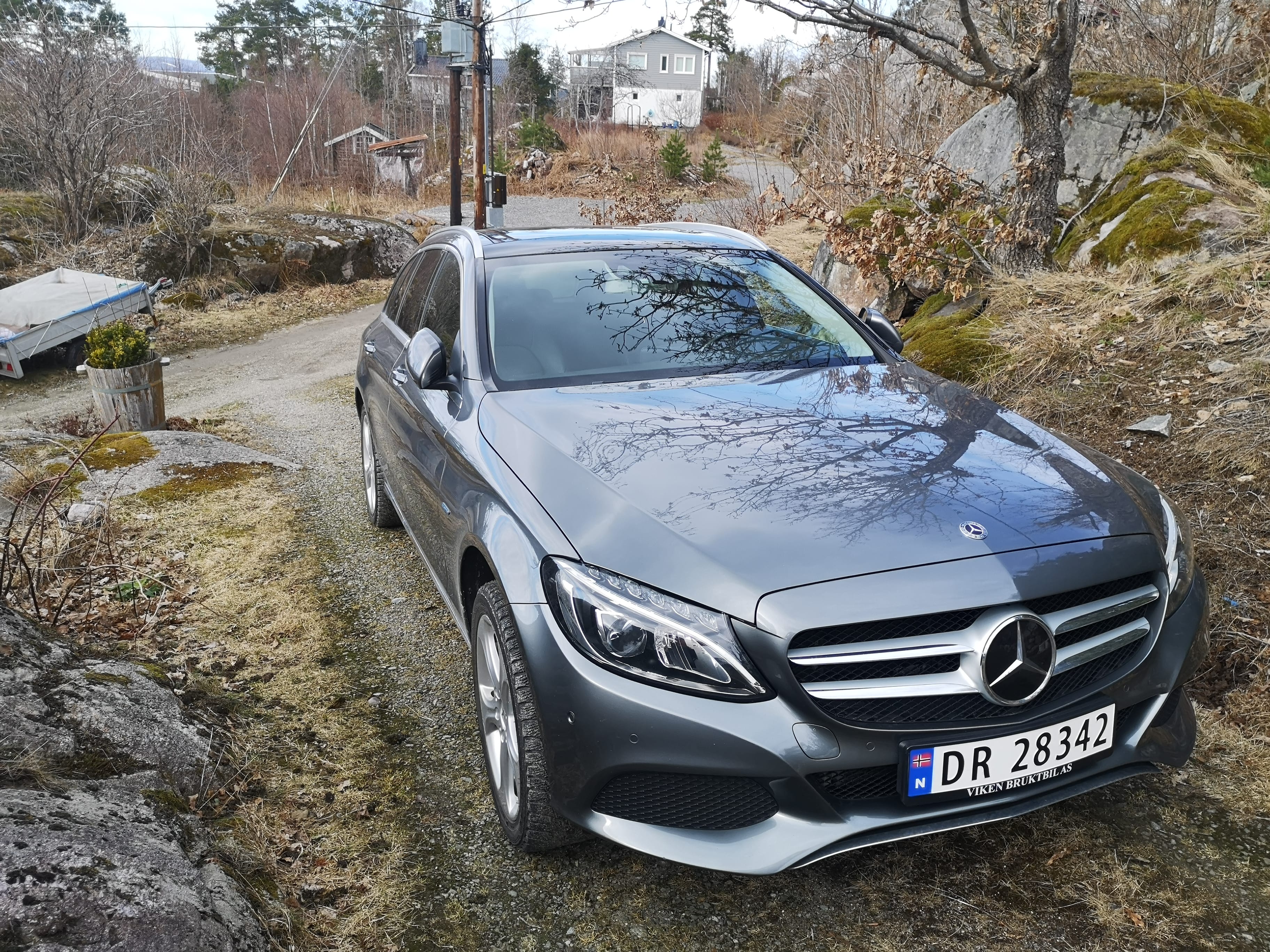 Mercedes C-Klasse Stasjonsvogn med GPS