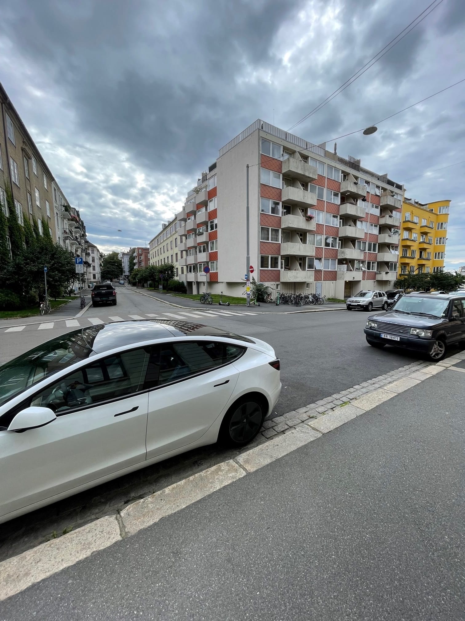 Tesla Model 3 Longe Range, 614km WLTP with GPS