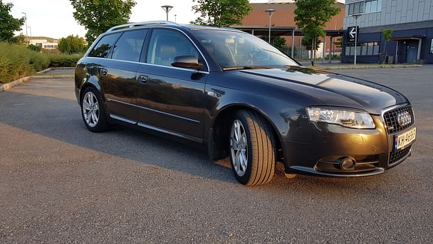 Audi A4 Avant med Skistativ