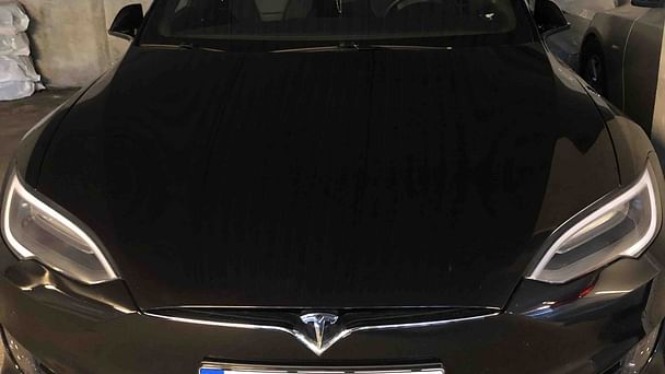 Tesla Model S med GPS