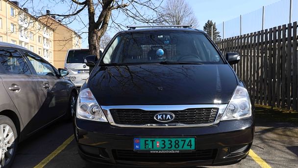 Kia Carnival med Tilhengerfeste