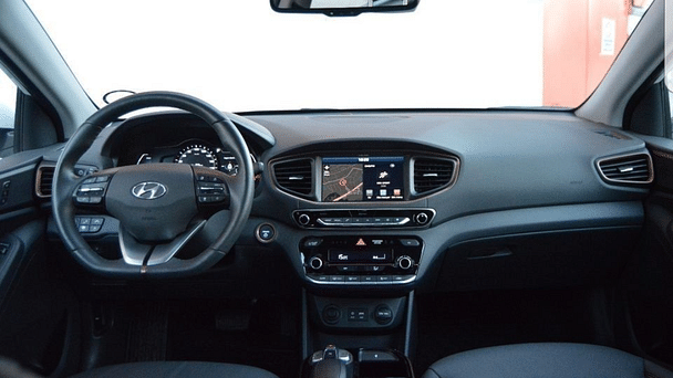 Hyundai Ioniq med GPS