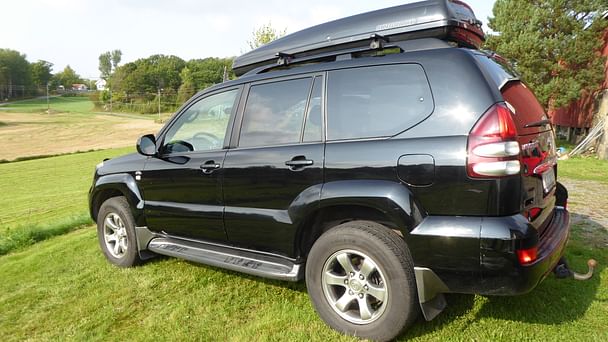 Toyota Land Cruiser med Lydinngang