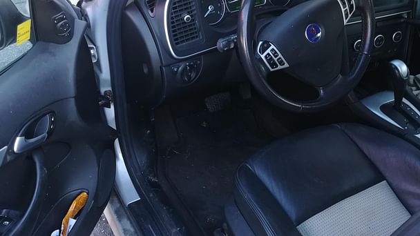 Saab 9-3 Estate med Vinterdekk