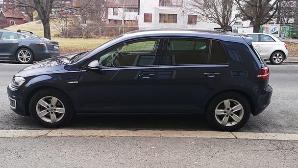 Volkswagen e-Golf med Vinterdekk