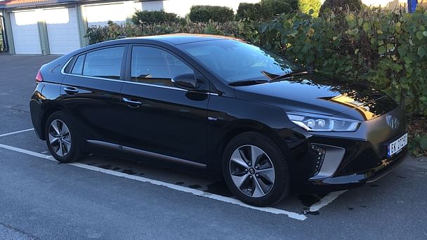 Hyundai Ioniq med GPS