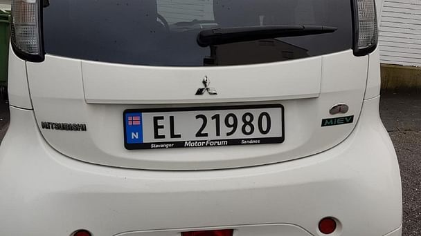 Mitsubishi i-Miev med Vinterdekk
