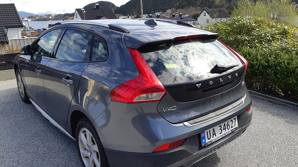 Volvo V40 Cross Country med Vinterdekk