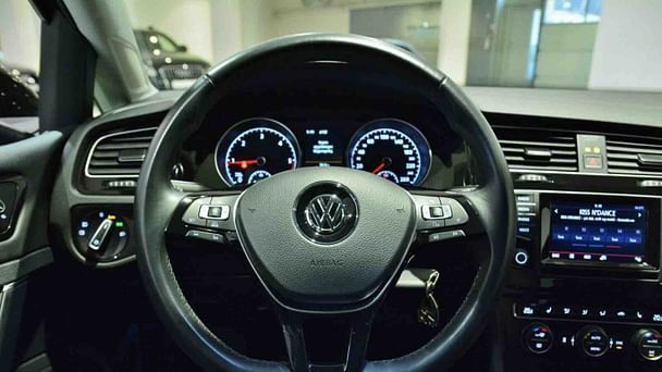 Volkswagen Golf Kombi med Lydinngang