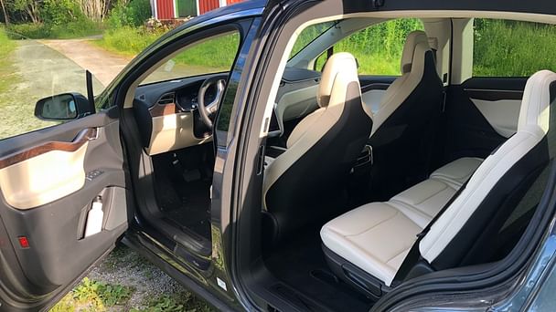 Tesla Model X med Tilhengerfeste