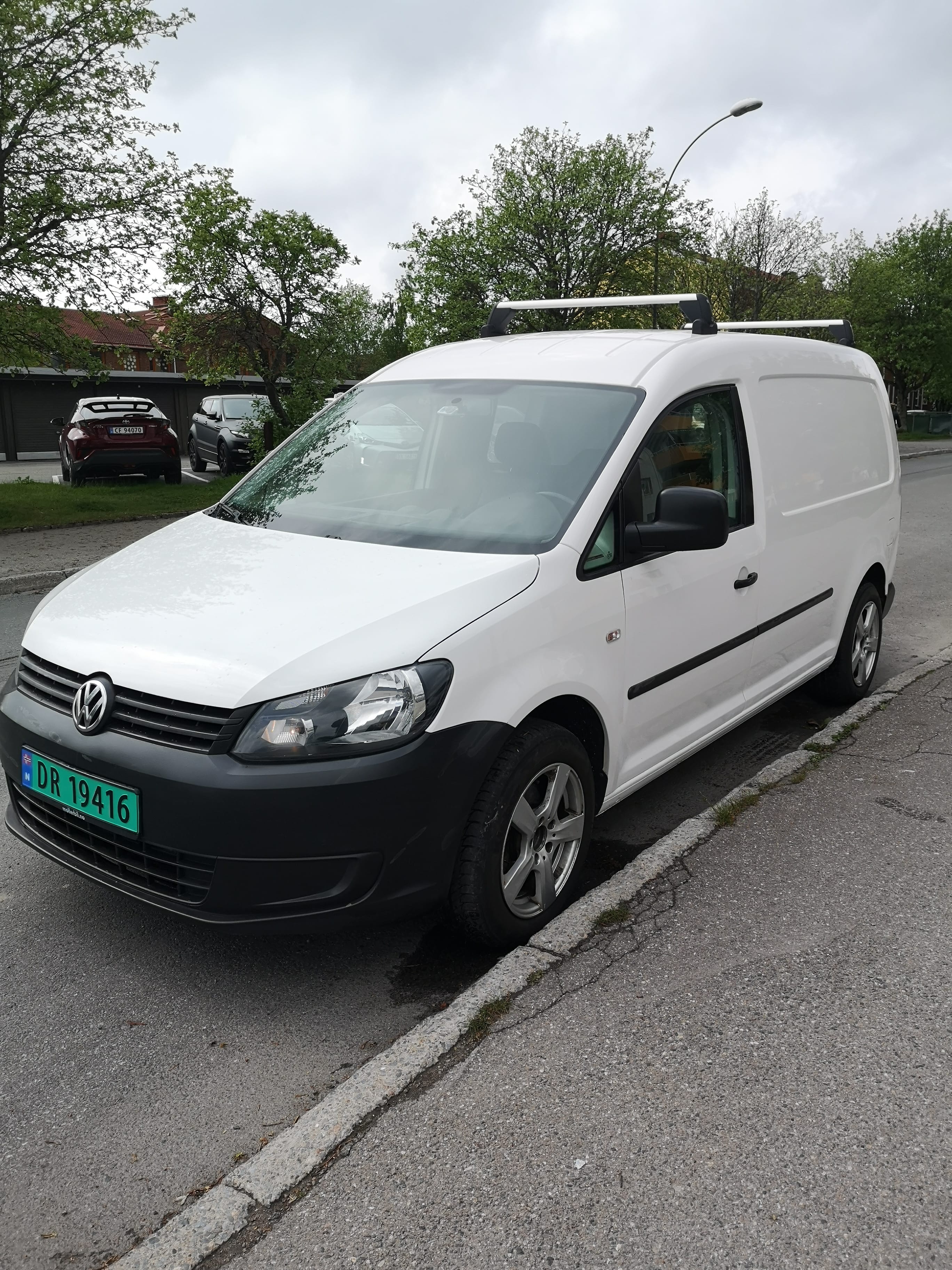Volkswagen Caddy Maxi med Tilhengerfeste