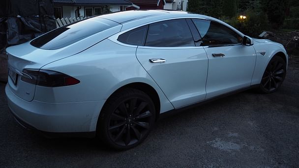 Tesla Model S med GPS