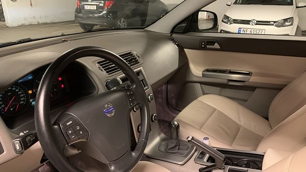Volvo V50