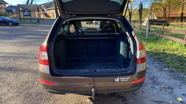 Skoda Octavia Combi med Skistativ