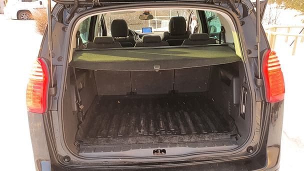 Peugeot 5008 med Lydinngang