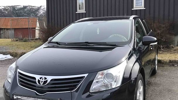 Toyota Avensis Verso