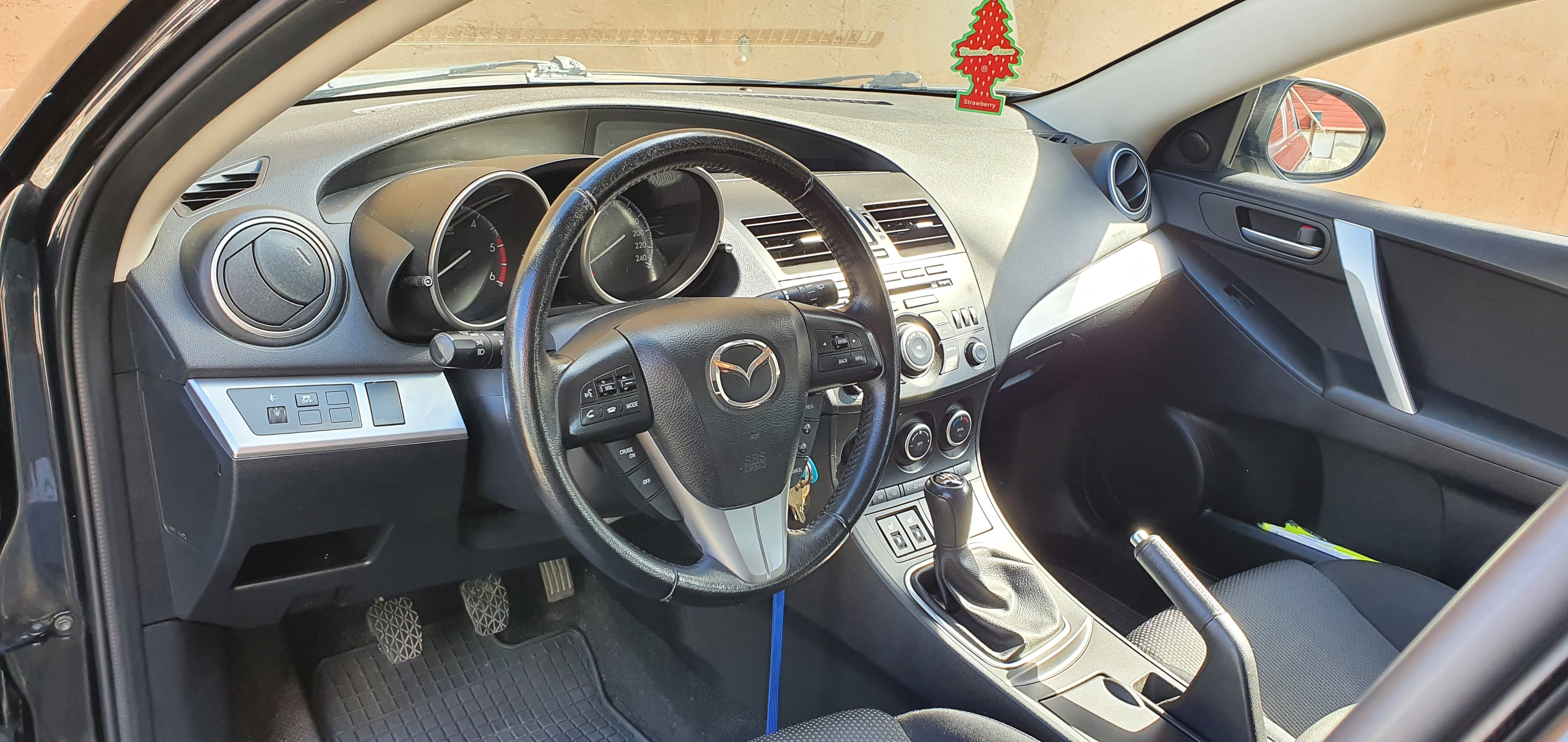 Mazda 3 med Cruisekontroll