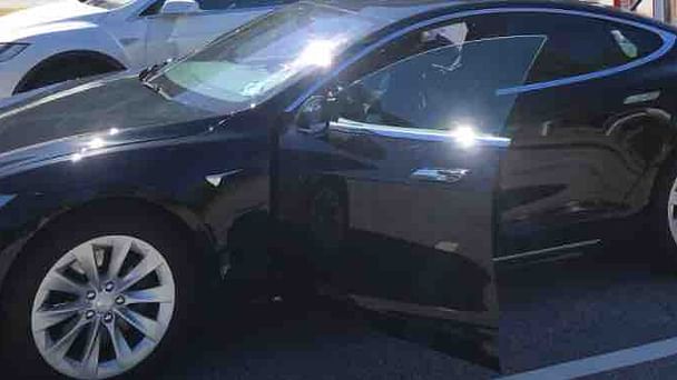 Tesla Model S, 2017, Elektrisk, automatisk