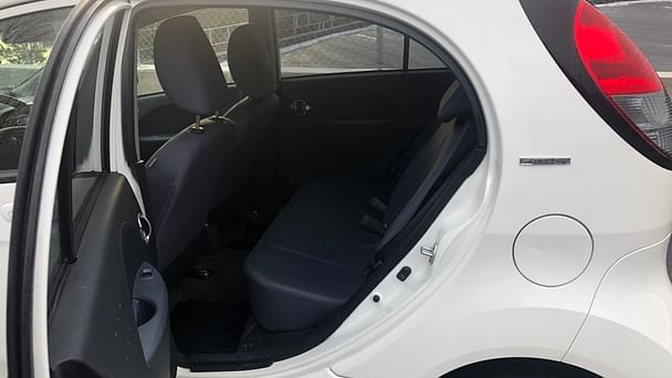 Peugeot iOn