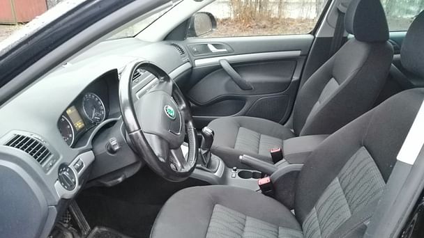Skoda Octavia Combi med Lydinngang