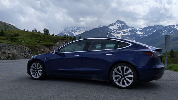 Tesla Model 3, 2019, Elektrisk, automatisk