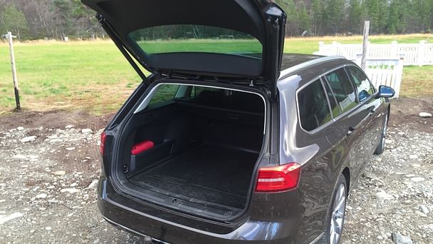 Volkswagen Passat Kombi med Vinterdekk
