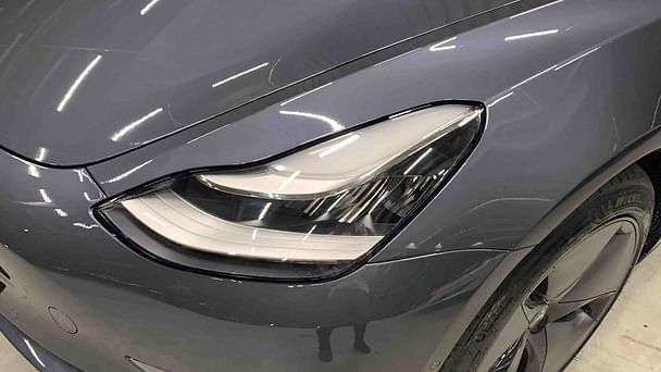 Tesla Model 3 med Vinterdekk