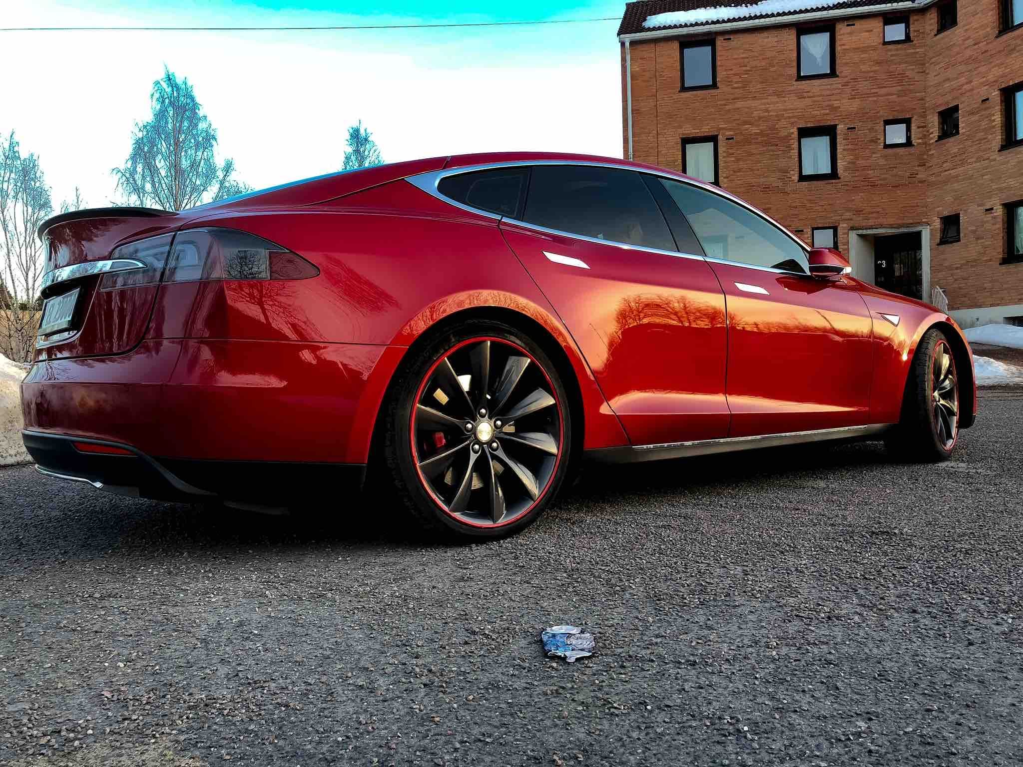 Tesla Model S med GPS