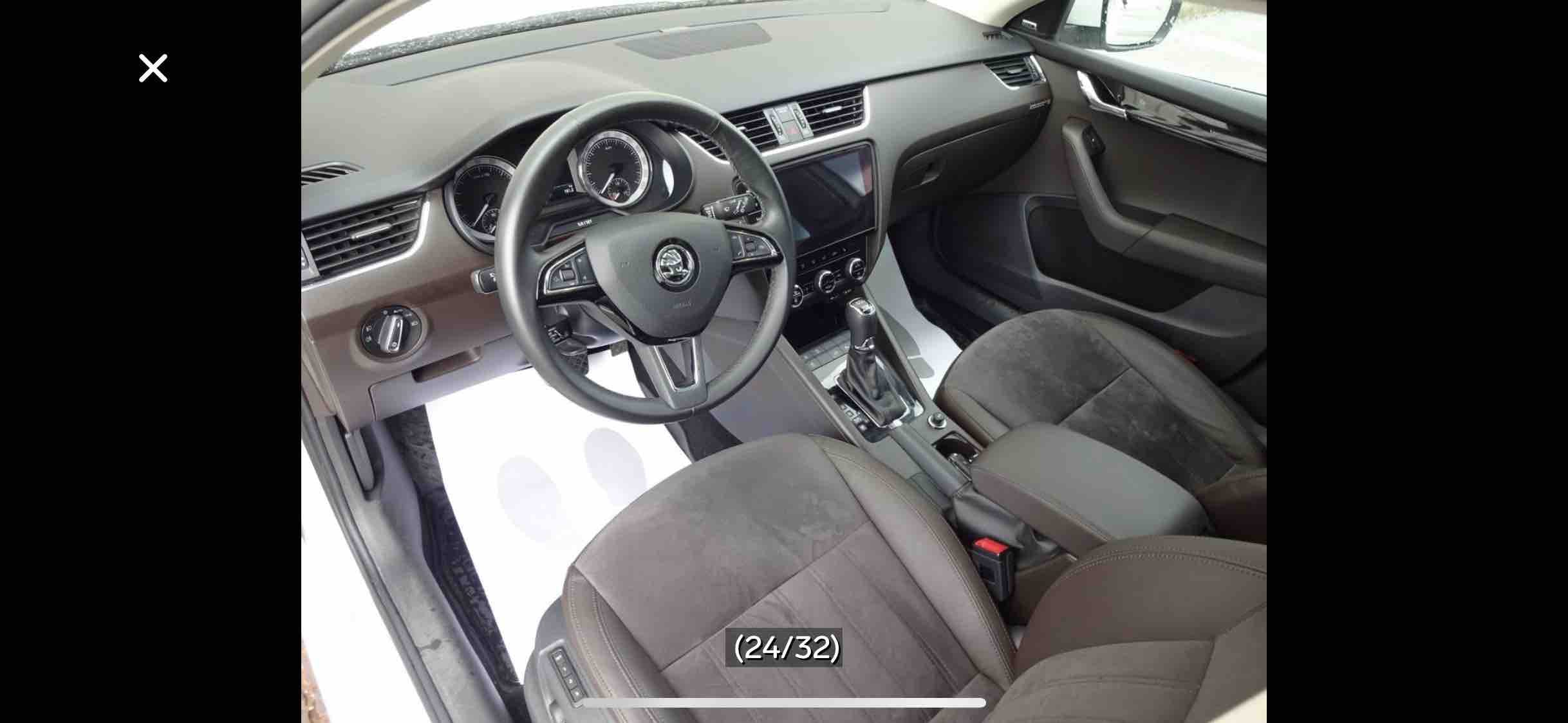 Skoda Octavia Combi 2,0 with Baby seat