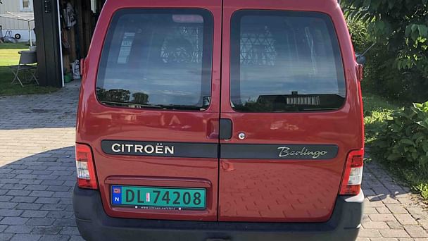 Citroen Berlingo med Skistativ