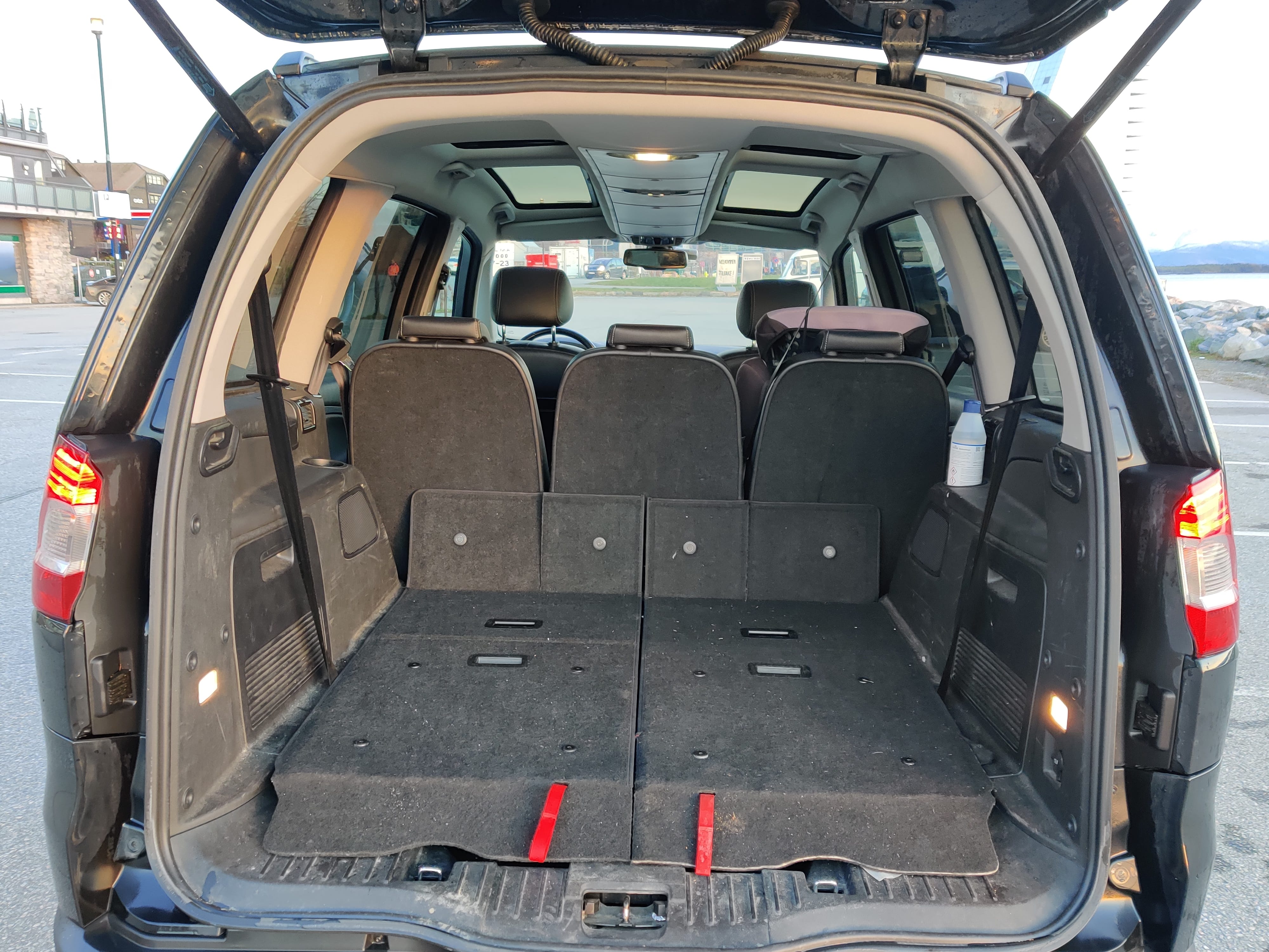 Ford Galaxy 2.0 140 HK med Bluetooth audio