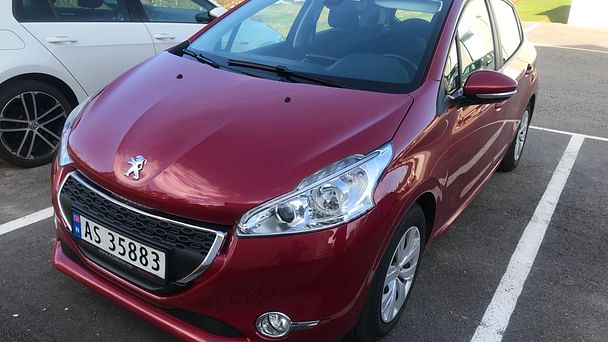 Peugeot 208 med Babysete