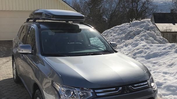 Mitsubishi Outlander med Vinterdekk