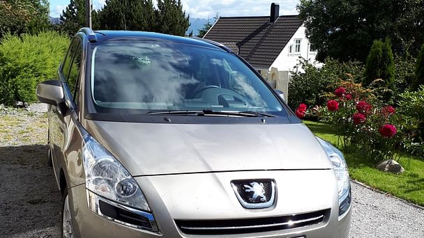 Peugeot 5008 med Vinterdekk