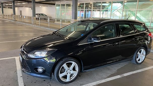 Ford Focus SW med Vinterdekk
