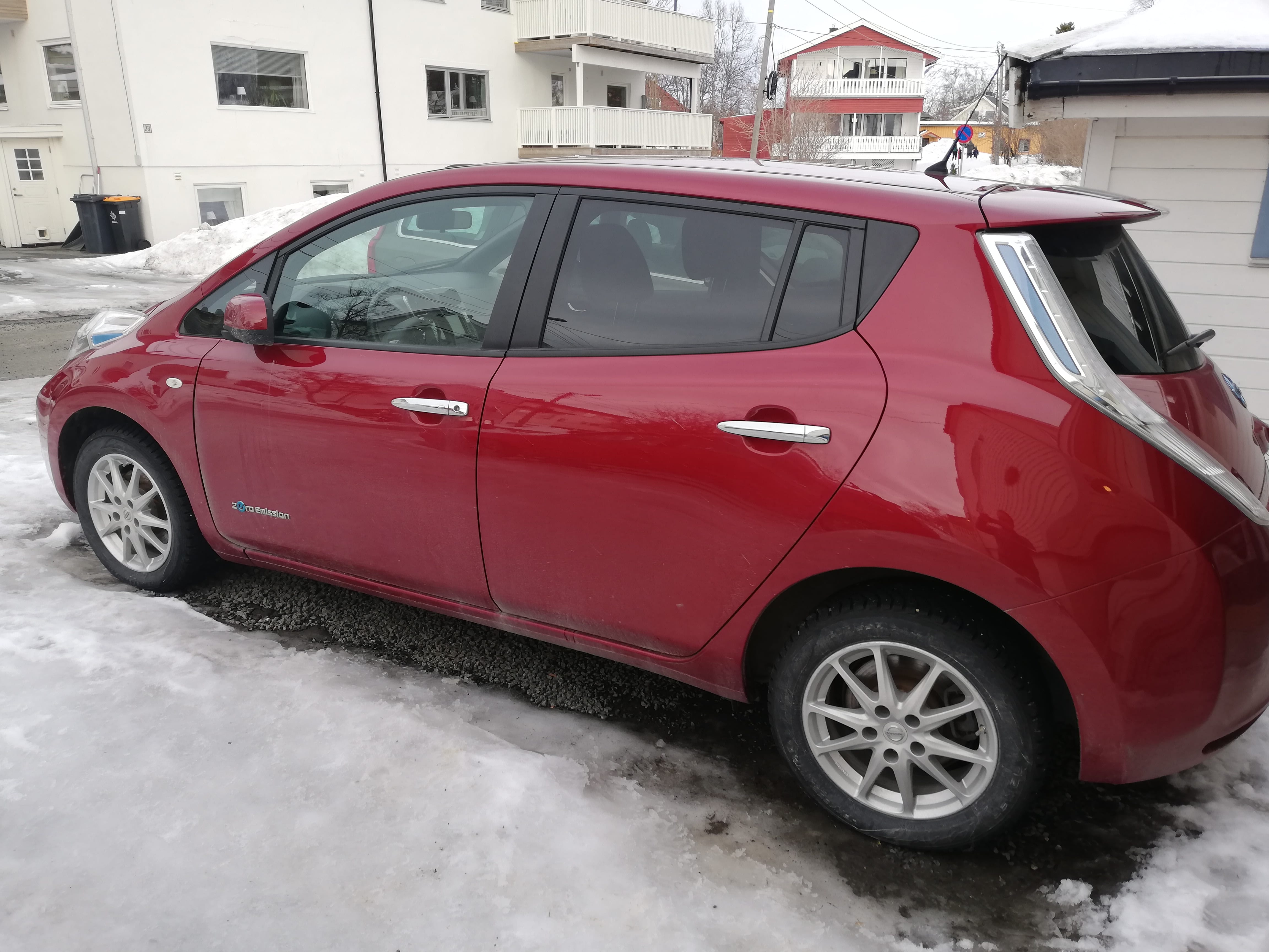 Nissan Leaf met Sneeuwbanden