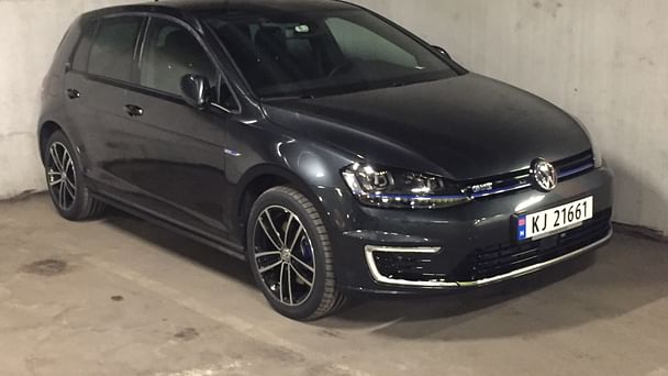 Volkswagen Golf Kombi med Vinterdekk