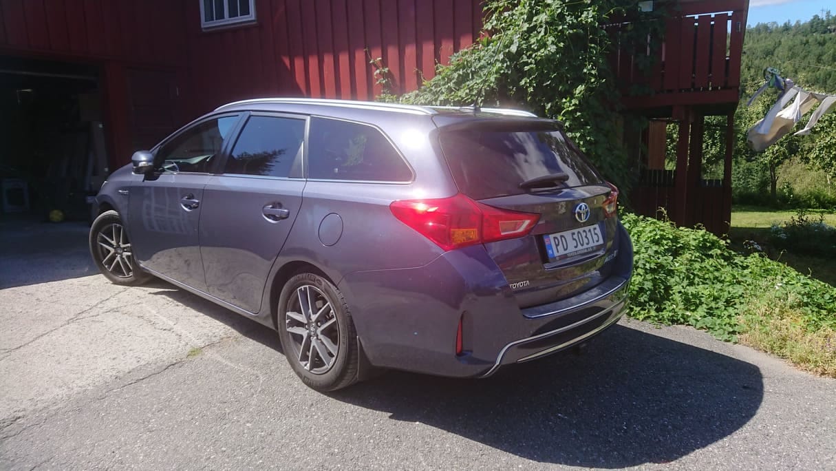 Toyota Auris Stasjonsvogn, 2014, Blyfri 95 / Elektrisk (hybrid), automatisk