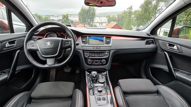 Peugeot 508 RXH med Lydinngang