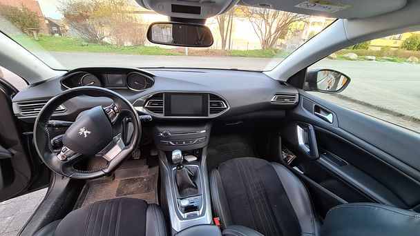 Peugeot 308 med GPS
