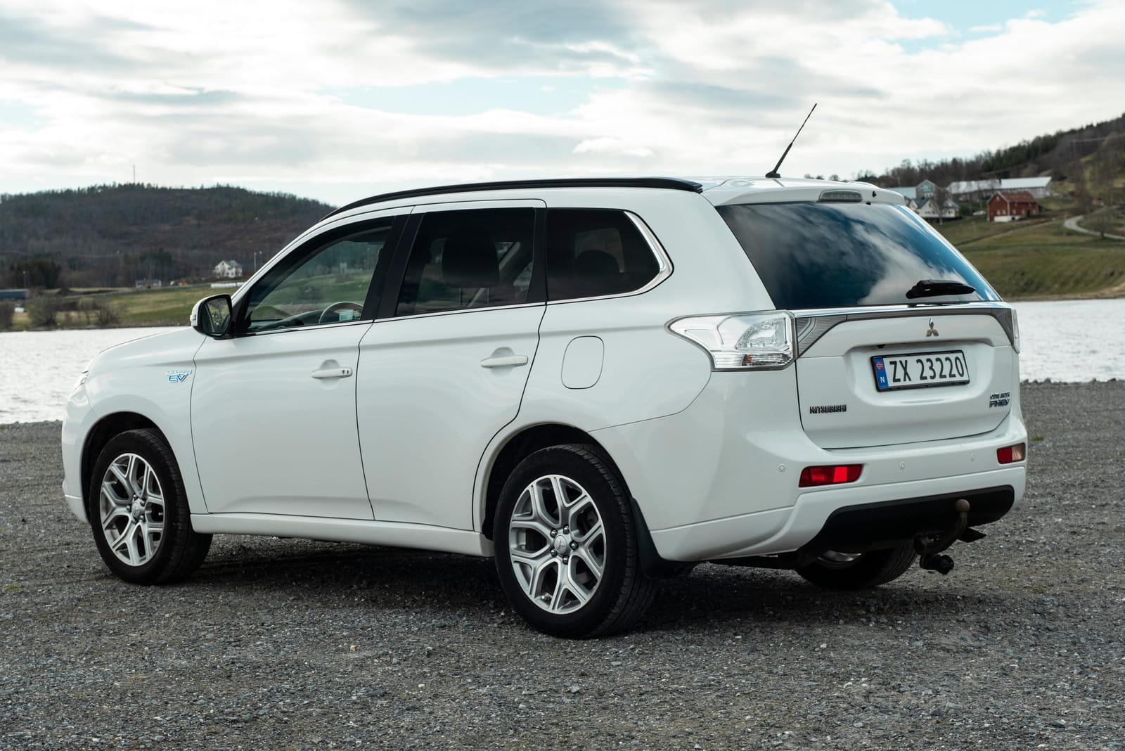 Mitsubishi Outlander Hybrid met Airco