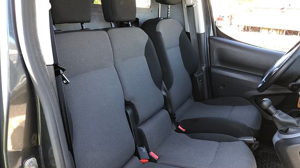 Peugeot Partner Tepee med Lydinngang